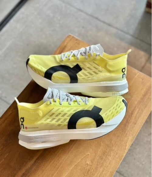 On Cloud Boom Strike Limelight Fix